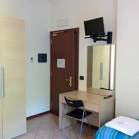 Garden Hotel 3*